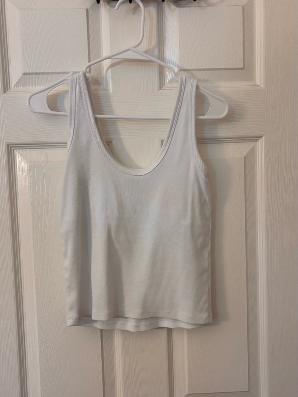 Abercrombie & Fitch White Scoop Neck Tank with Built in Bra